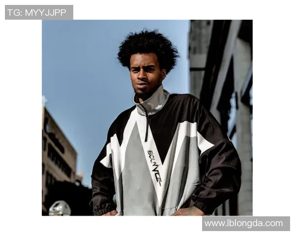 复古风潮来袭篮球复古明星短袖女装展现时尚与运动的完美结合